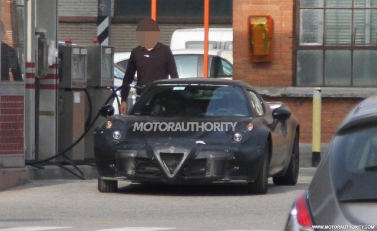 alfa-romeo-4c-foto-spia-29-10-2012_01.jpg
