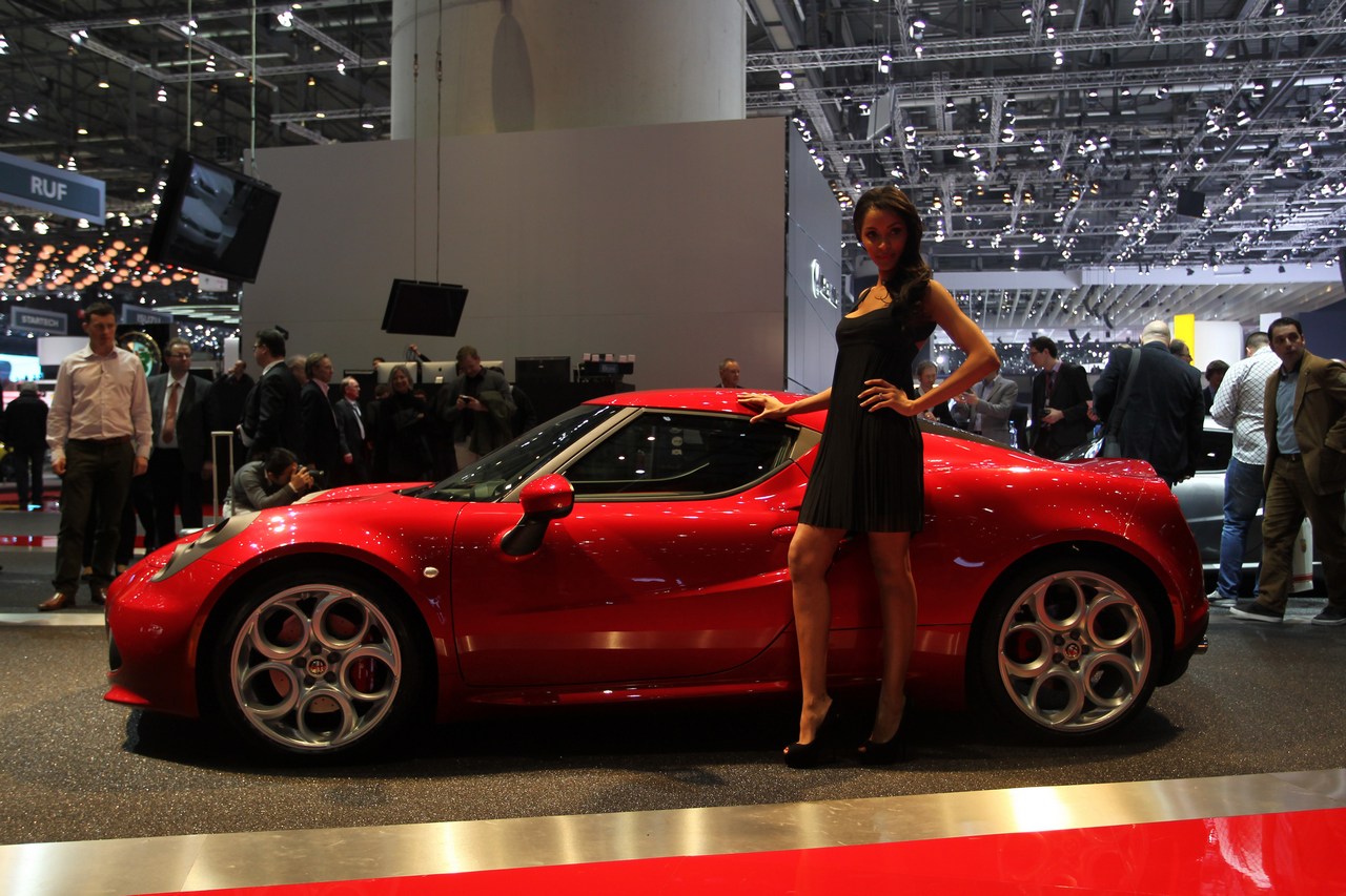 alfa_romeo_4c_salone_di_ginevra_2013_18.jpg