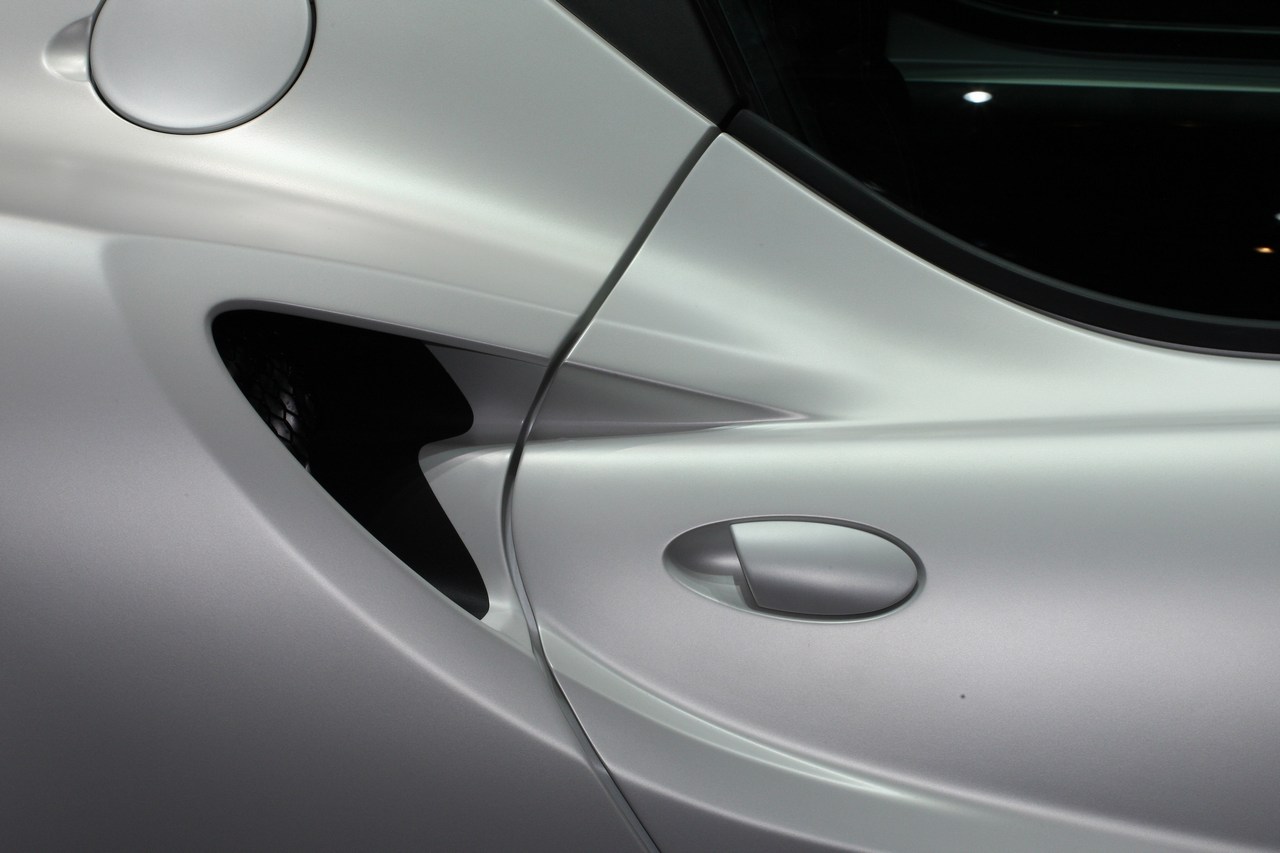 alfa_romeo_4c_salone_di_ginevra_2013_23.jpg