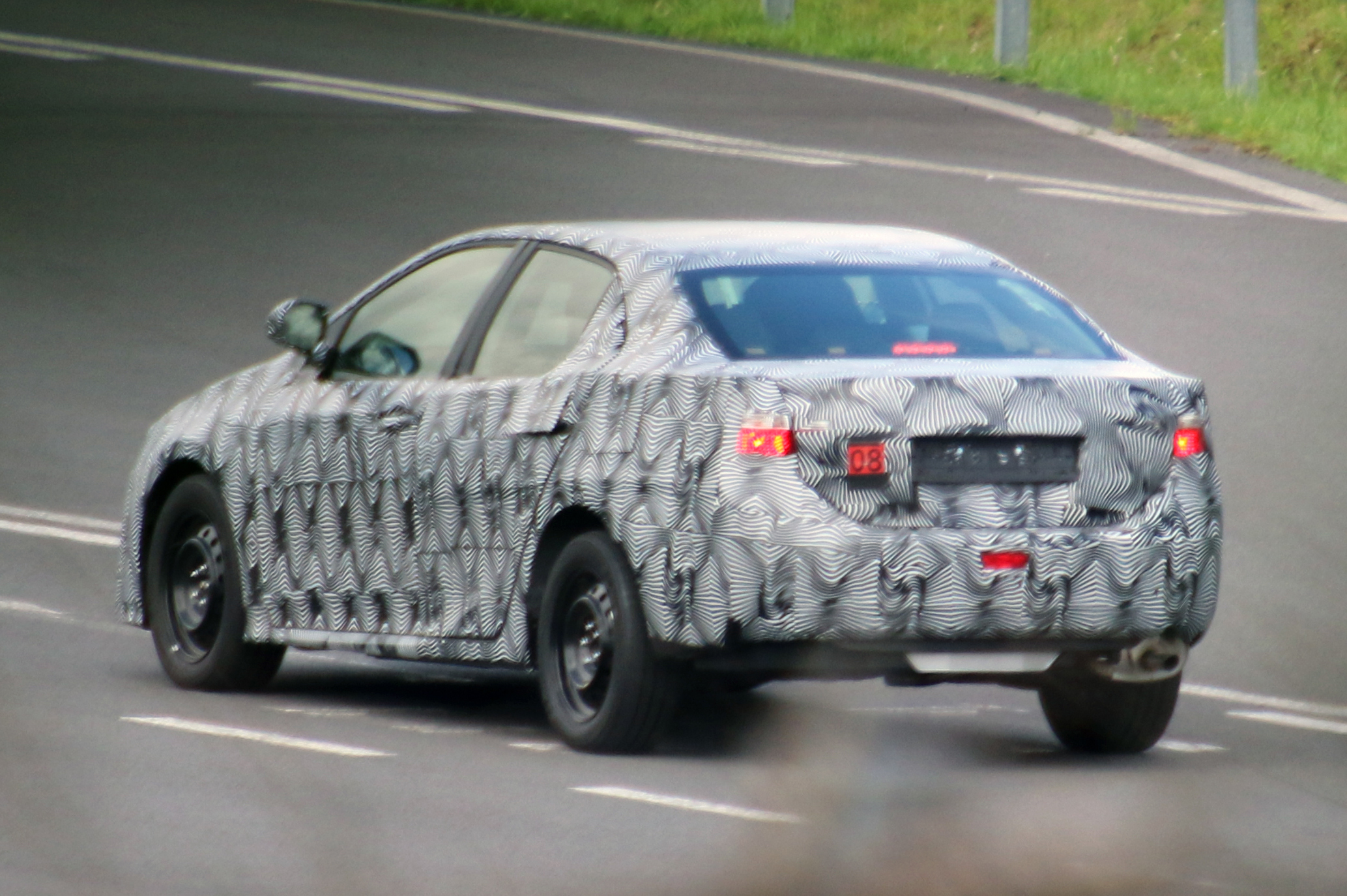 http://www.motorionline.com/wp-content/gallery/foto-spia-8-luglio-2016-nuova-toyota-avensis/Toyota-Avensis-005.jpg Toyota-Avensis-005
