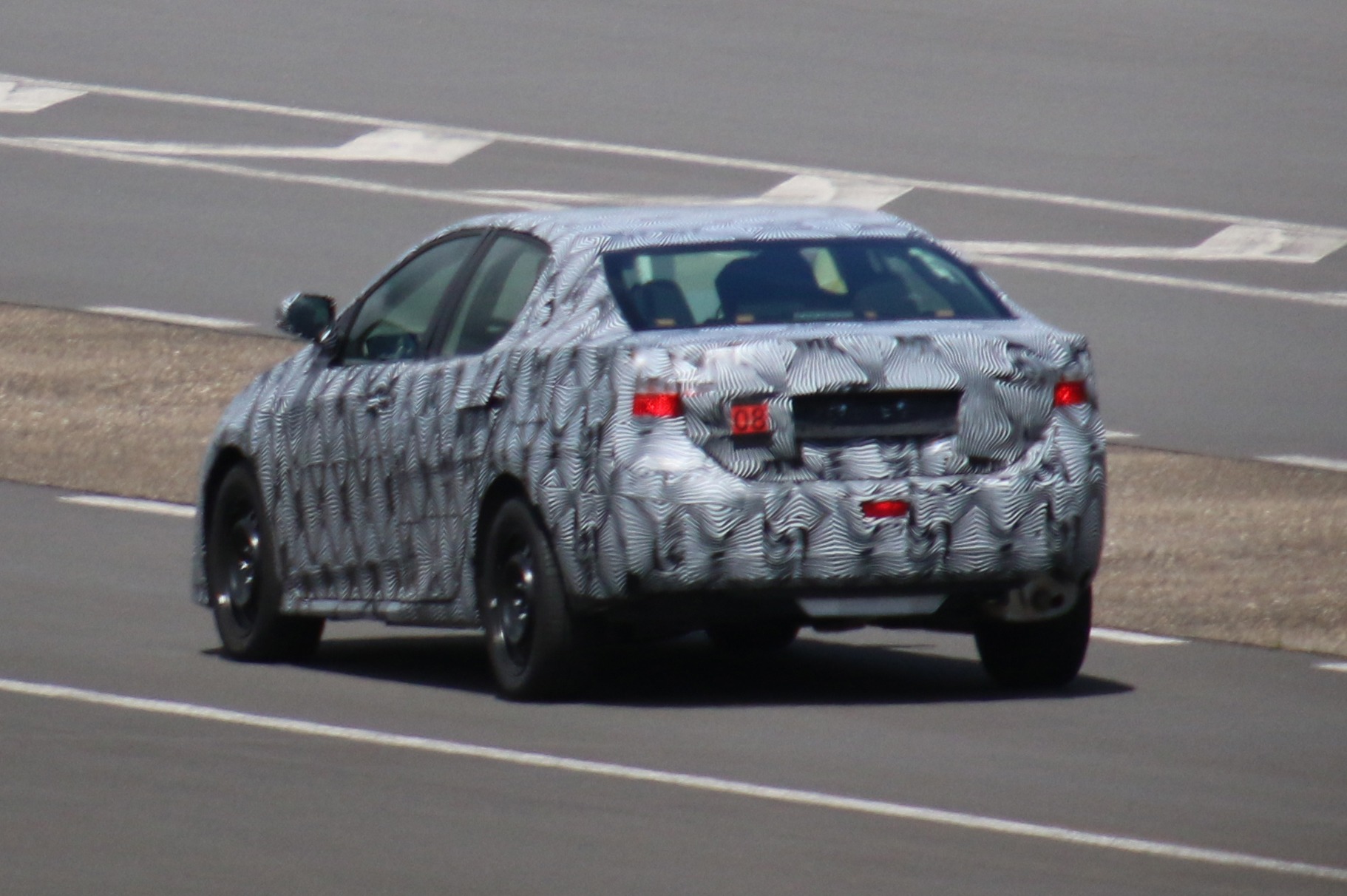http://www.motorionline.com/wp-content/gallery/foto-spia-8-luglio-2016-nuova-toyota-avensis/Toyota-Avensis-006.jpg Toyota-Avensis-006