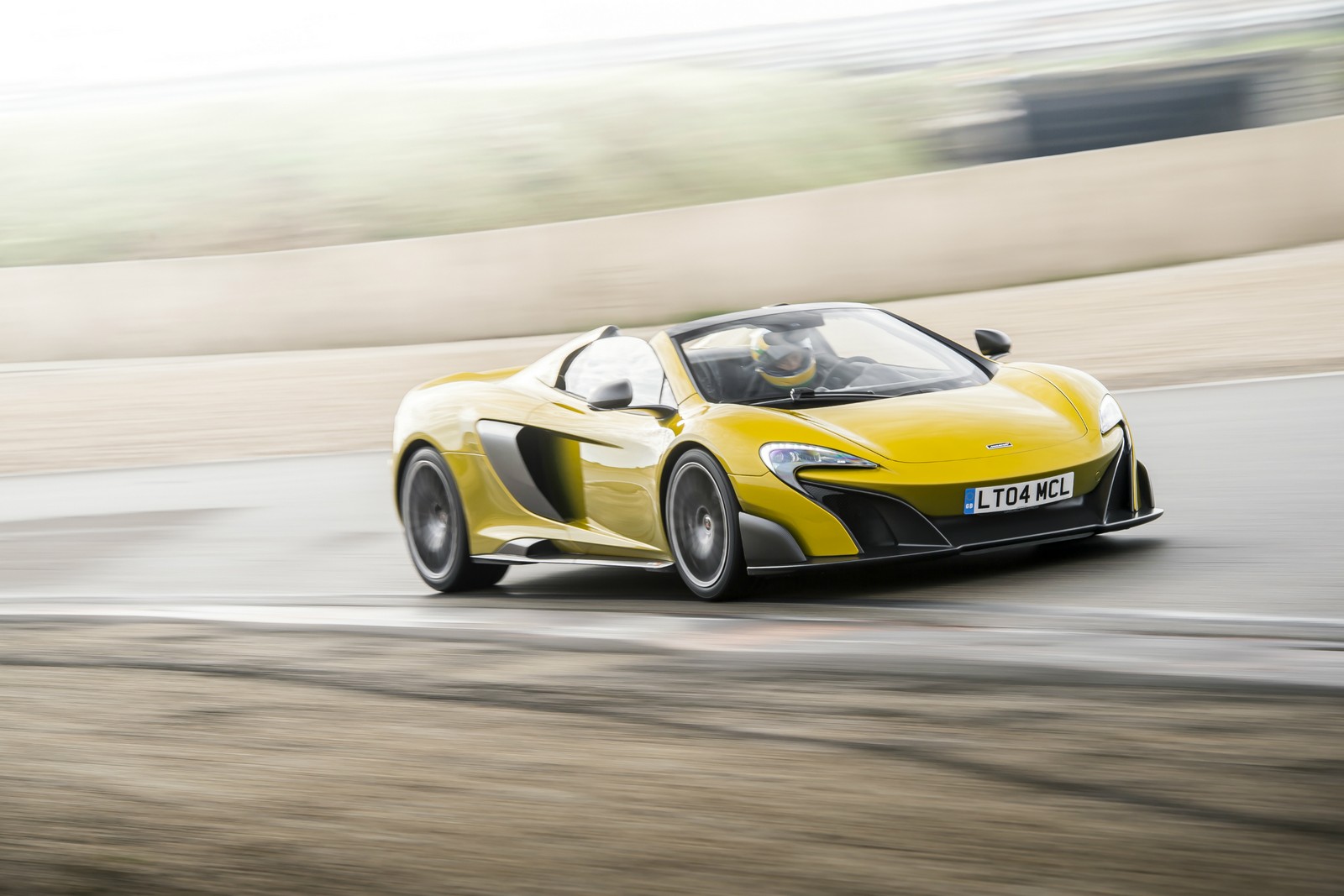McLaren-675LT-Spider-2015-7.jpg