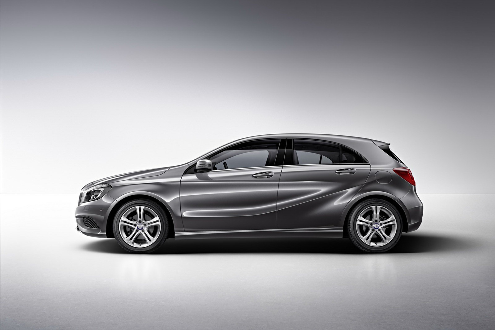 mercedes-classe-a-2012-immagini-132.jpg