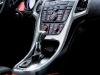 2010-opel-astra-6.jpg