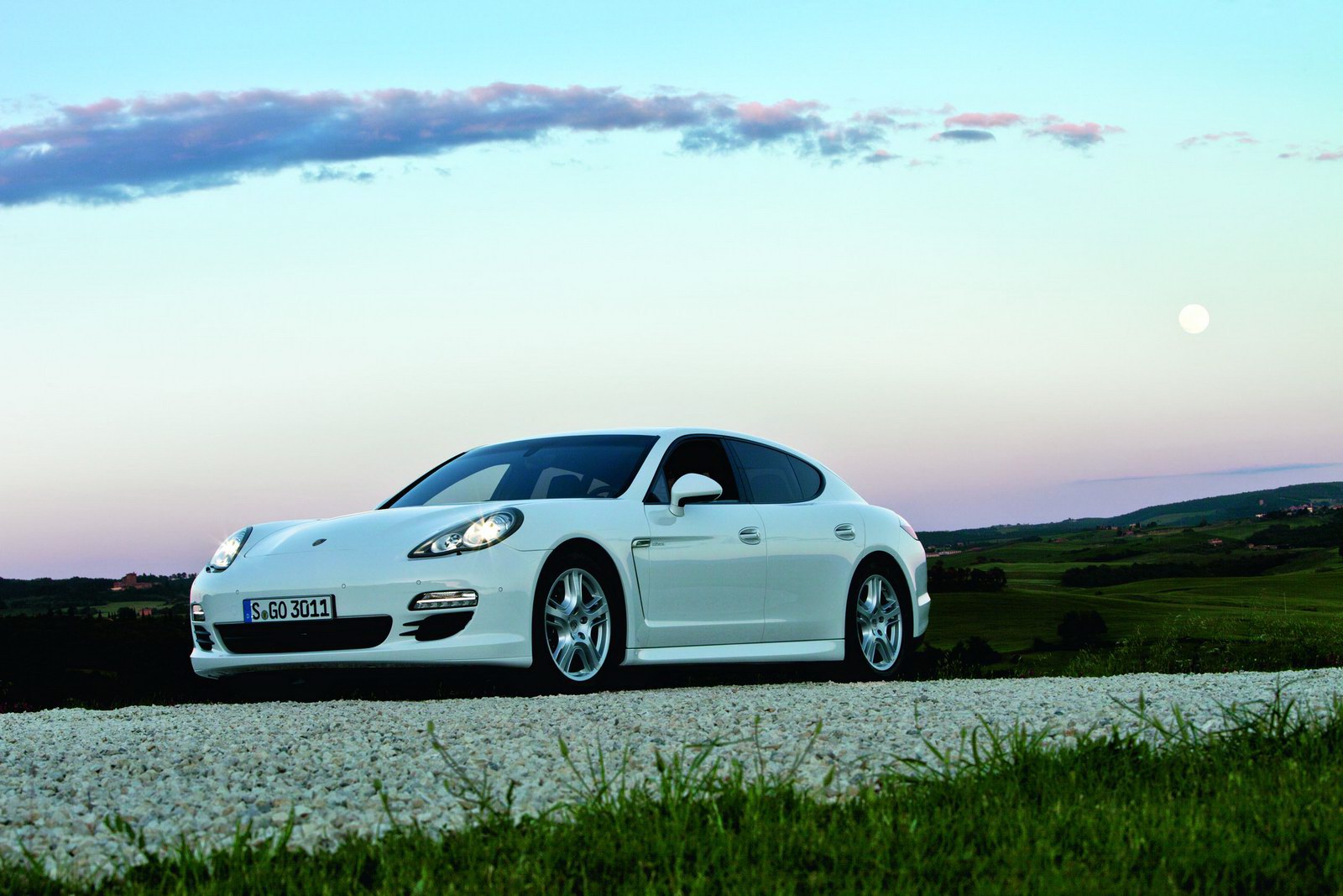 Altre Foto della Galleria: Porsche Panamera Diesel 2011