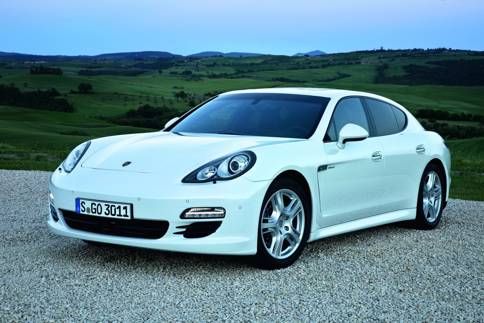 Altre Foto della Galleria: Porsche Panamera Diesel 2011
