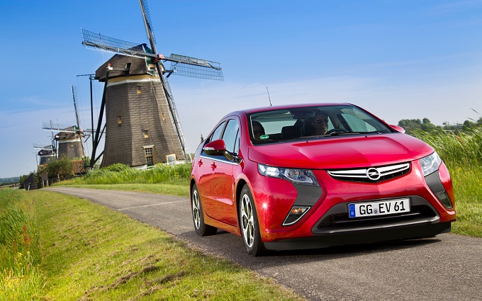 Opel Ampera, l’auto elettrica più venduta in Europa