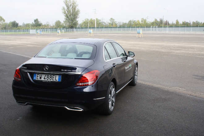 mercedes-classe-c-hybrid-2