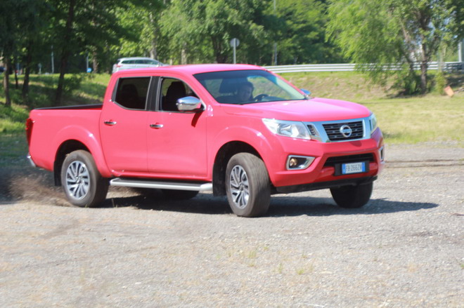 nissan_navara_np300_prova_su_strada_024