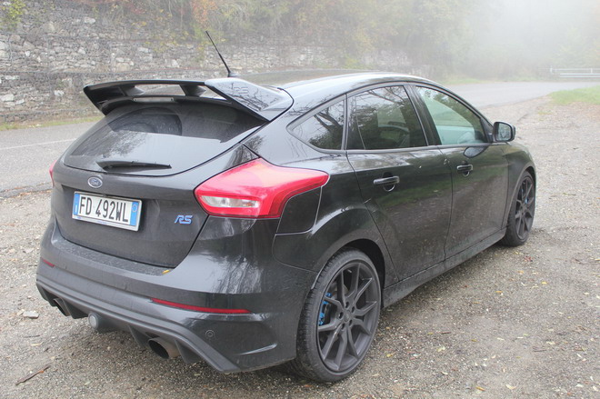 ford_focus_rs_prova_su_strada_07