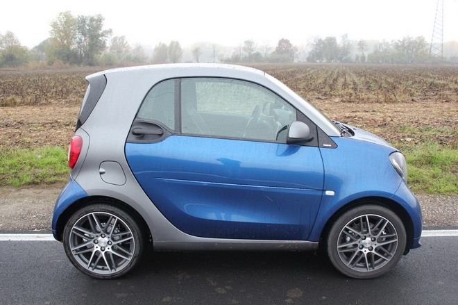 smart_fortwo_brabus_prova_su_strada_16