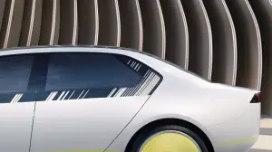 BMW i Vision Dee - Foto ufficiali - 10