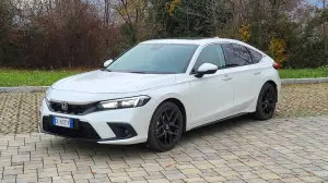 Honda Civic e:HEV 2023 - come va