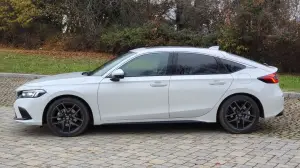 Honda Civic e:HEV 2023 - come va