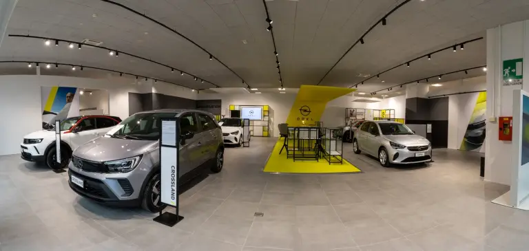 Opel concessionaria di nuova generazione Italia - 1