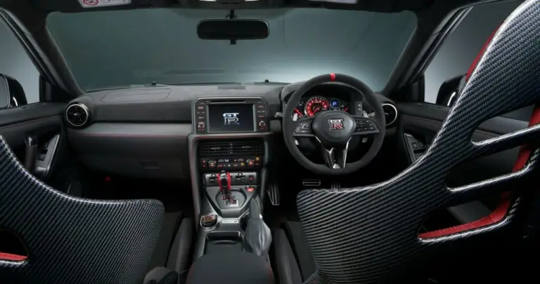 Nissan GT-R 2024 - 10