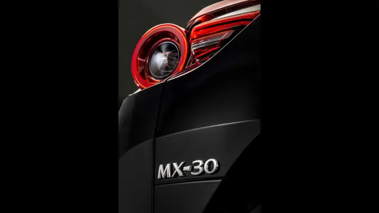 Mazda MX-30 e-Skyactiv R-EV - 4