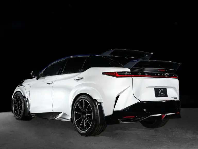 Lexus Salone di Tokyo 2023 - 10