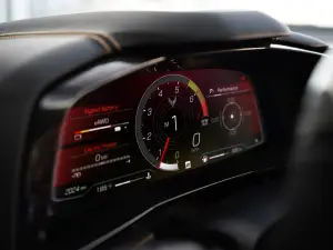 Chevrolet Corvette E-Ray - 22