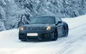 Porsche 911 2023 - Foto spia 19-01-2023 - 7