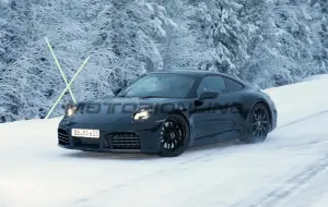 Porsche 911 2023 - Foto spia 19-01-2023 - 6