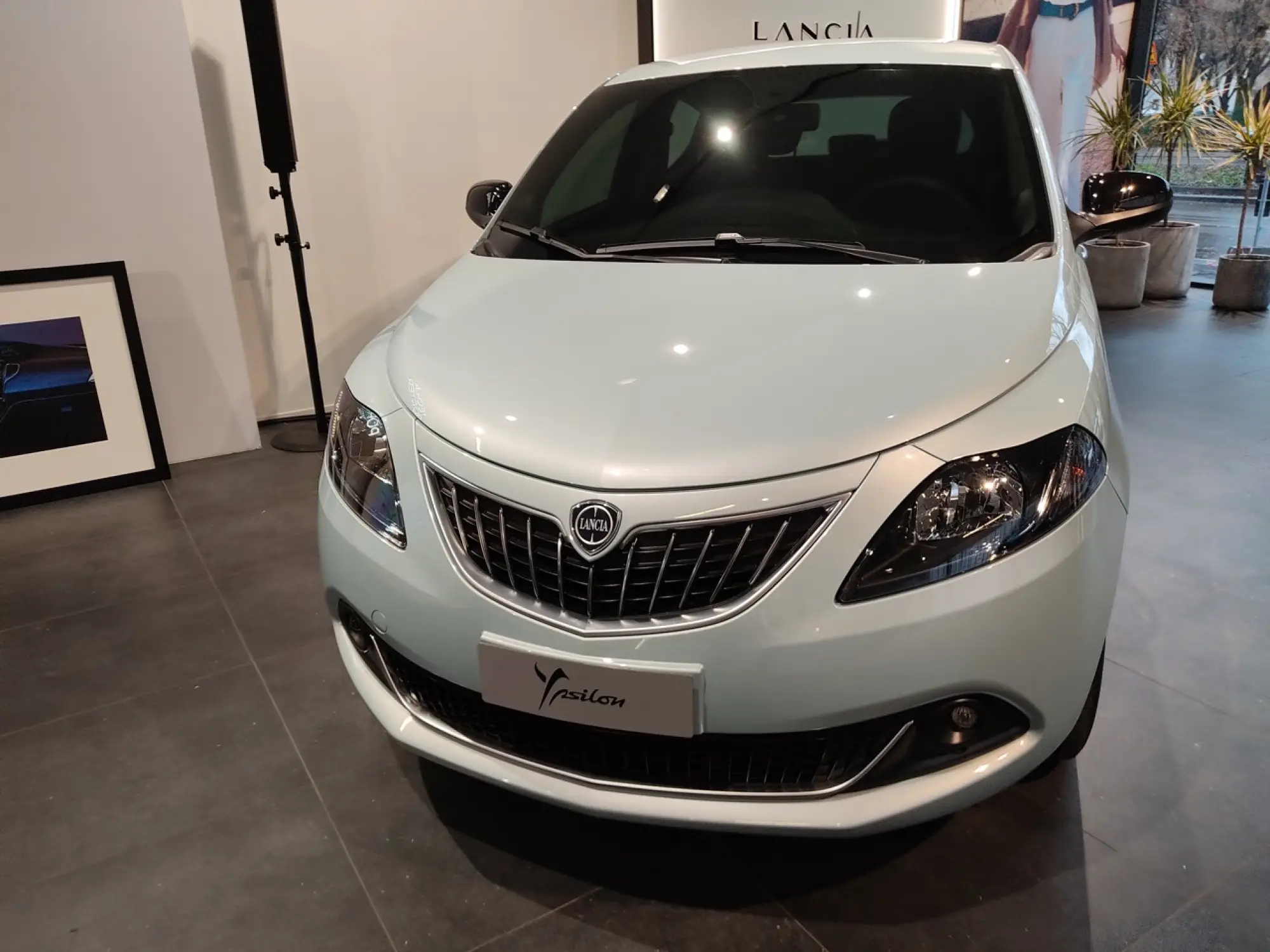 Lancia Ypsilon 2023 - Foto live - 15
