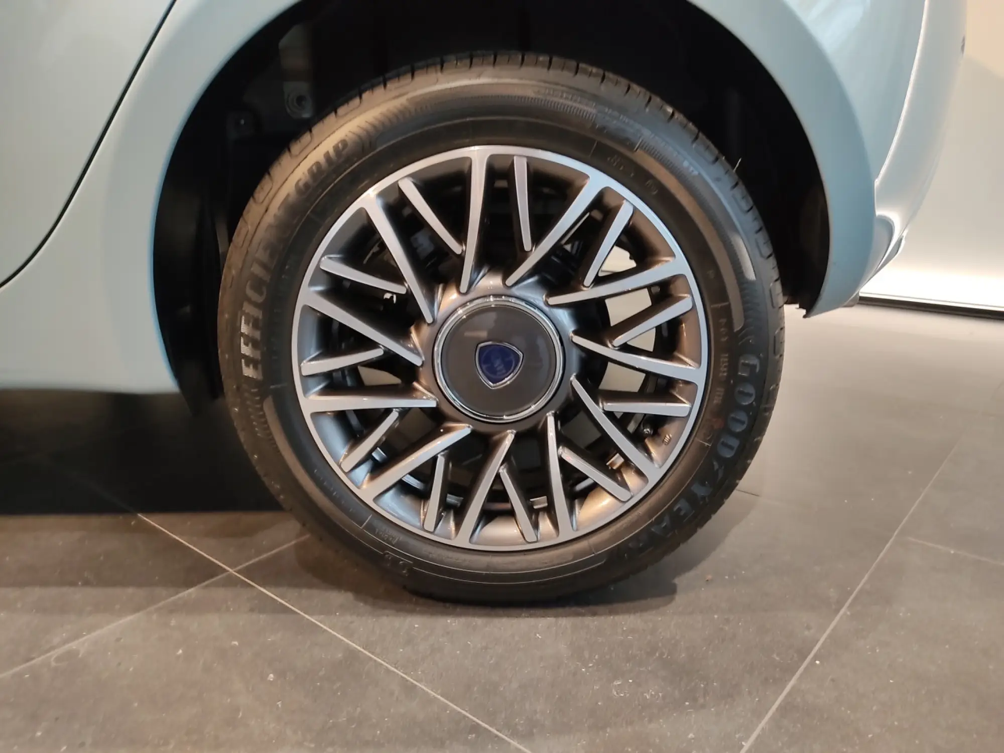 Lancia Ypsilon 2023 - Foto live - 5
