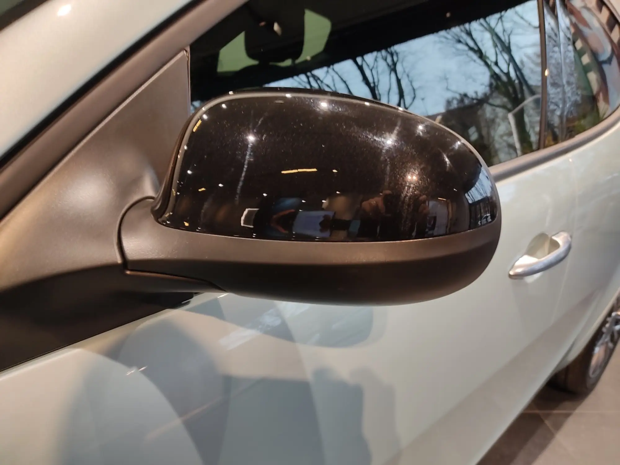 Lancia Ypsilon 2023 - Foto live - 19