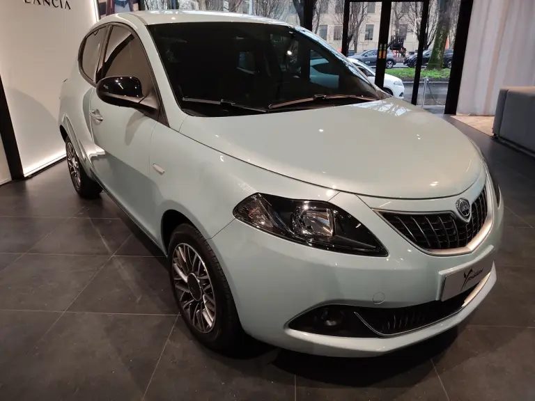 Lancia Ypsilon 2023 - Foto live - 2