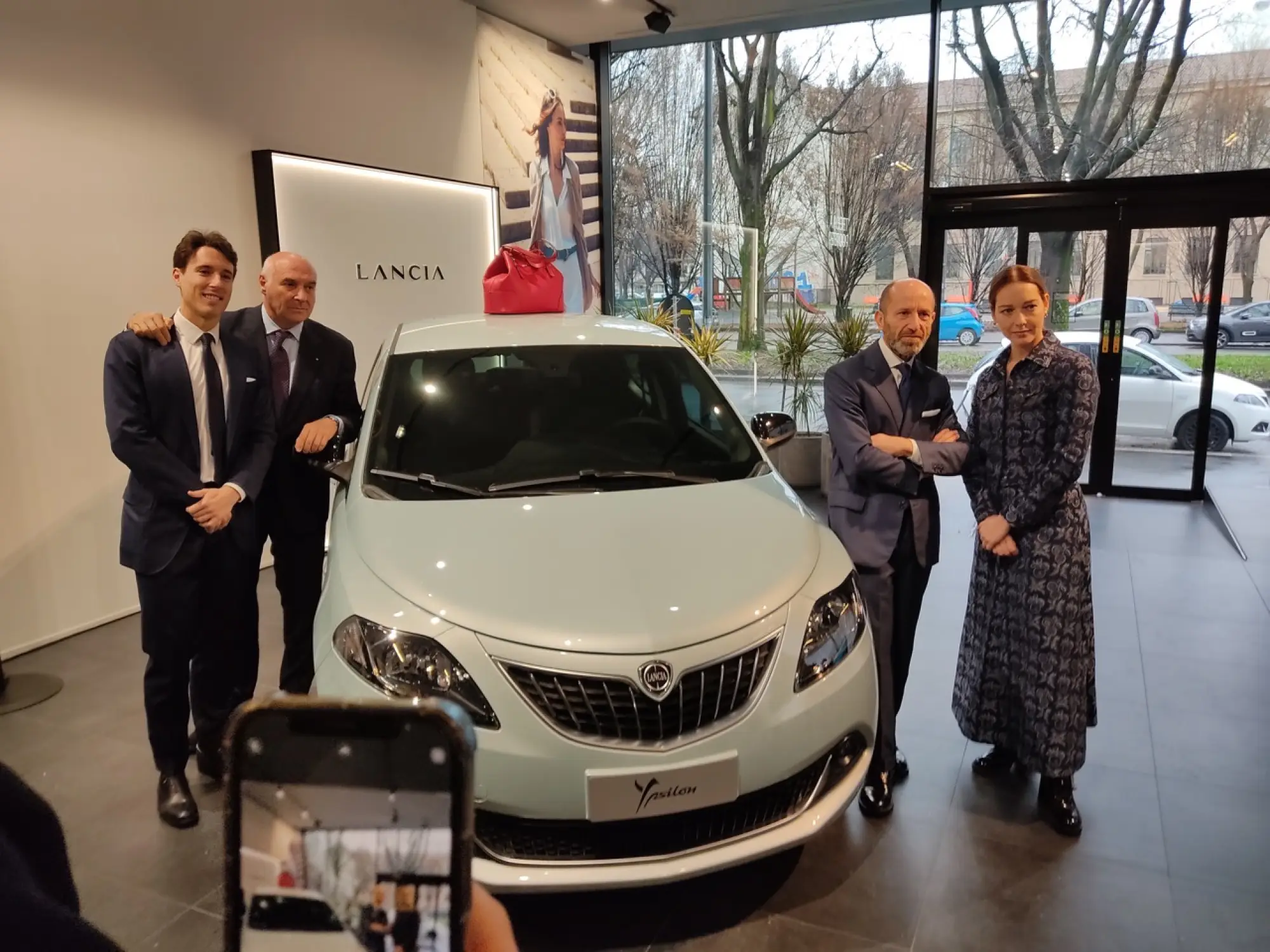 Lancia Ypsilon 2023 - Foto live - 7