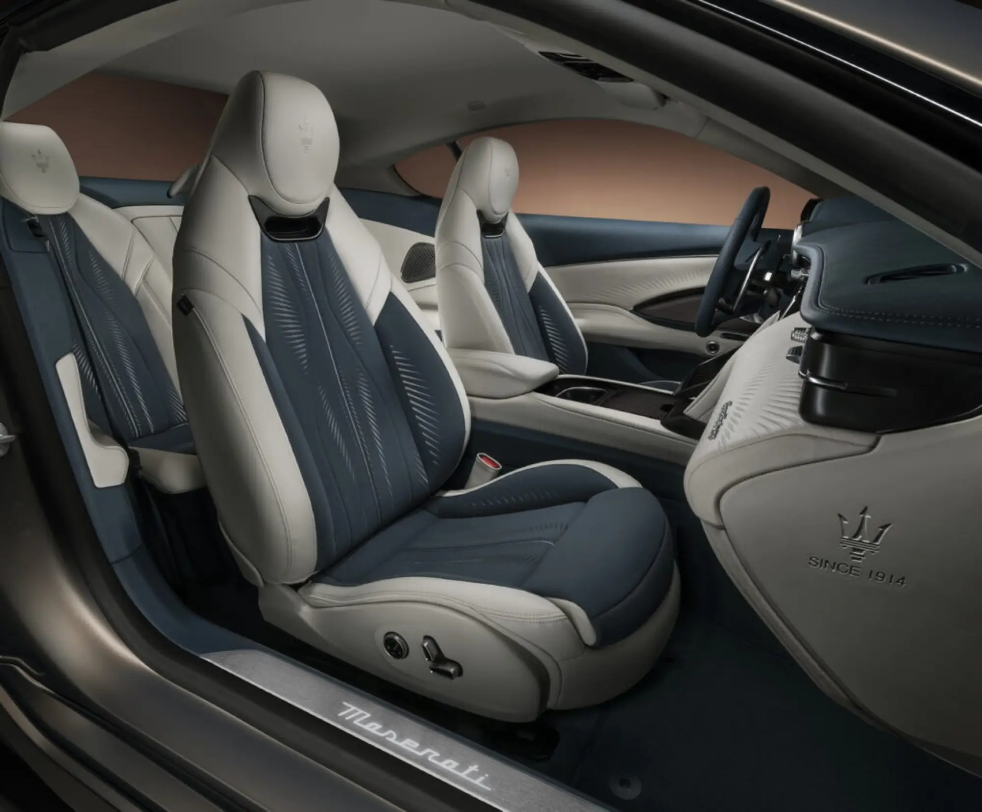 Nuova Maserati GranTurismo interni - 9