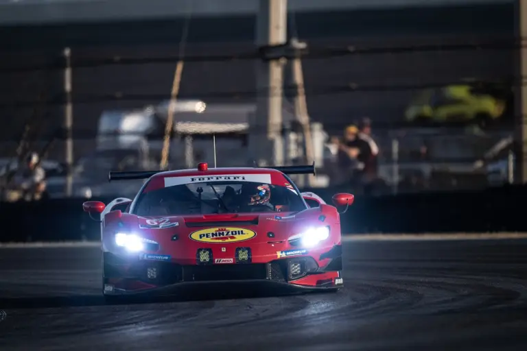 Ferrari 296 GT3 Roar Before the 24 - 9
