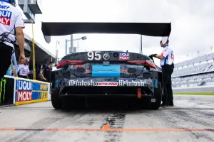 BMW M Hybrid V8 Roar Before the 24