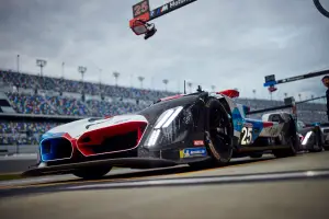 BMW M Hybrid V8 Roar Before the 24