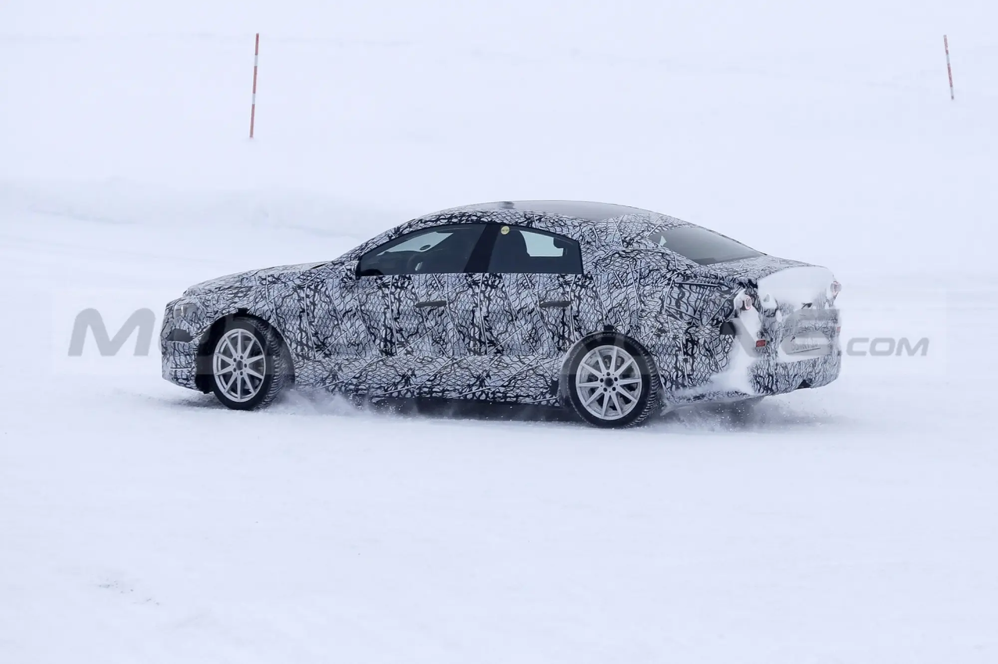 Mercedes EQA Sedan - Foto Spia 23-01-2023 - 17