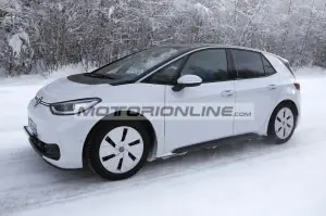 Volkswagen ID 3 - Foto spia 24-1-2023