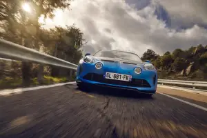 Alpine A110 R - Foto in strada e pista - 7