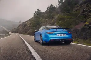 Alpine A110 R - Foto in strada e pista - 6