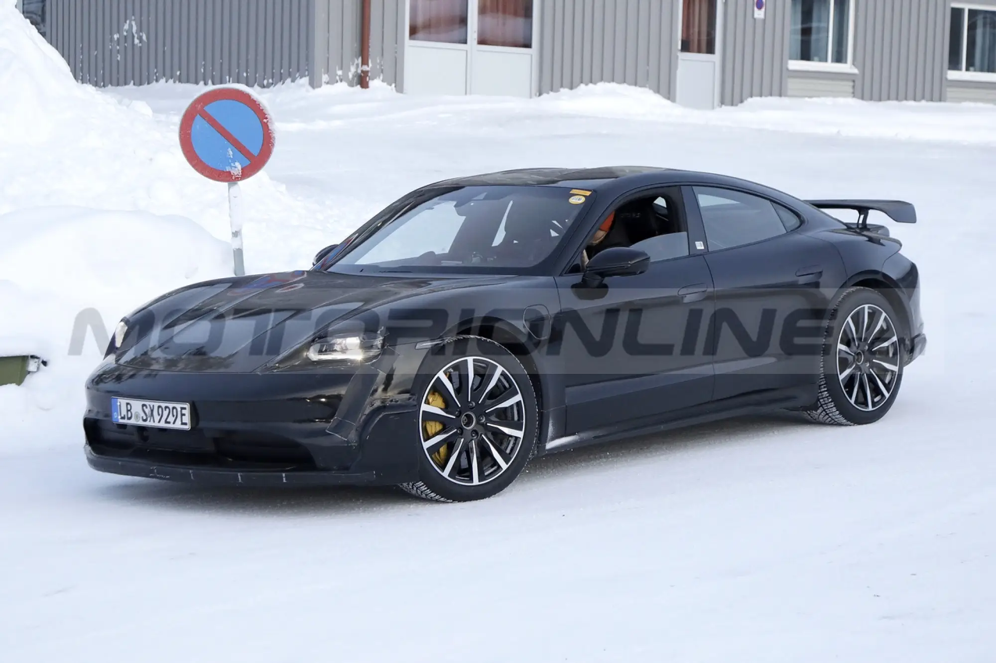 Porsche Taycan GT - Foto Spia 24-01-2023 - 4