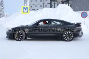 Porsche Taycan GT - Foto Spia 24-01-2023