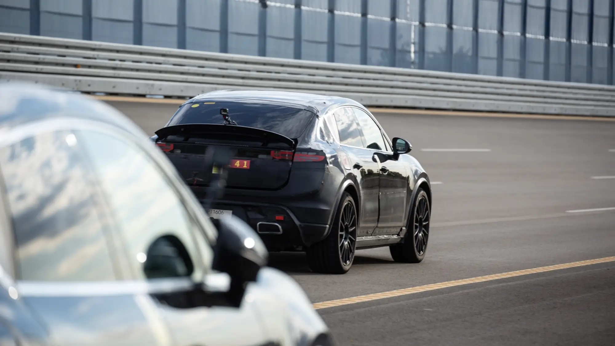 Porsche Macan EV prototipi - 3