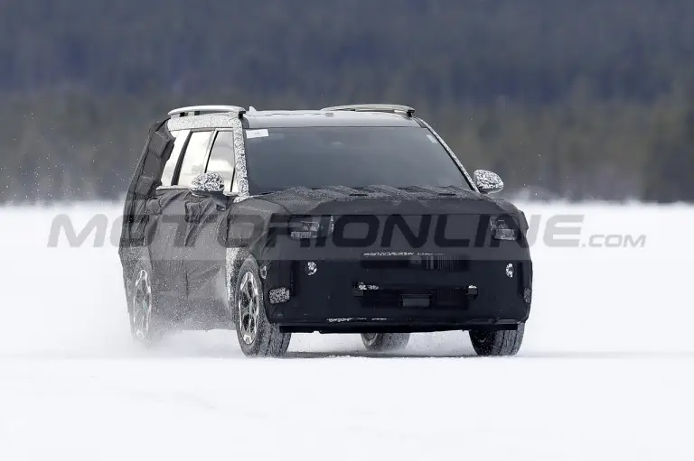 Hyundai Santa Fe 2024 - Foto Spia 31-01-2023 - 3