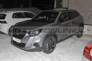 Peugeot 2008 2024 - Foto Spia 31-01-2023 - 2