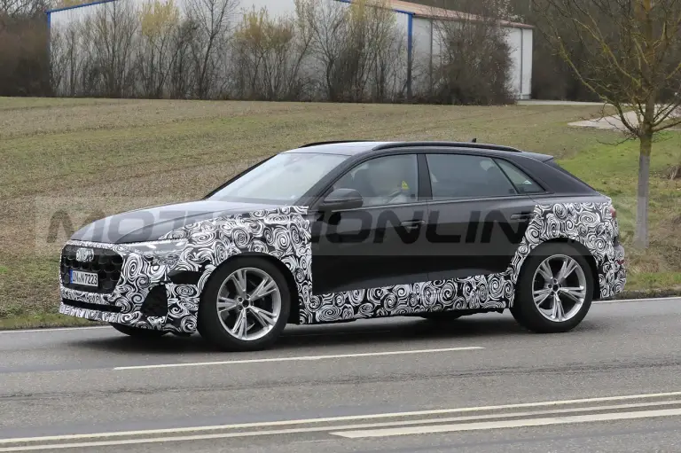 Audi Q8 2025 - Foto Spia 01-02-2023 - 15