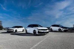 Opel Astra e Grandland GSe 2023 - Prova su strada - 6