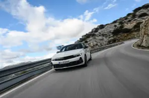 Opel Astra e Grandland GSe 2023 - Prova su strada - 20