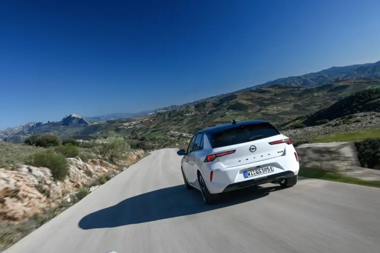 Opel Astra e Grandland GSe 2023 - Prova su strada - 26