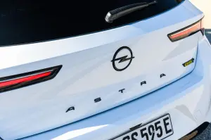 Opel Astra e Grandland GSe 2023 - Prova su strada