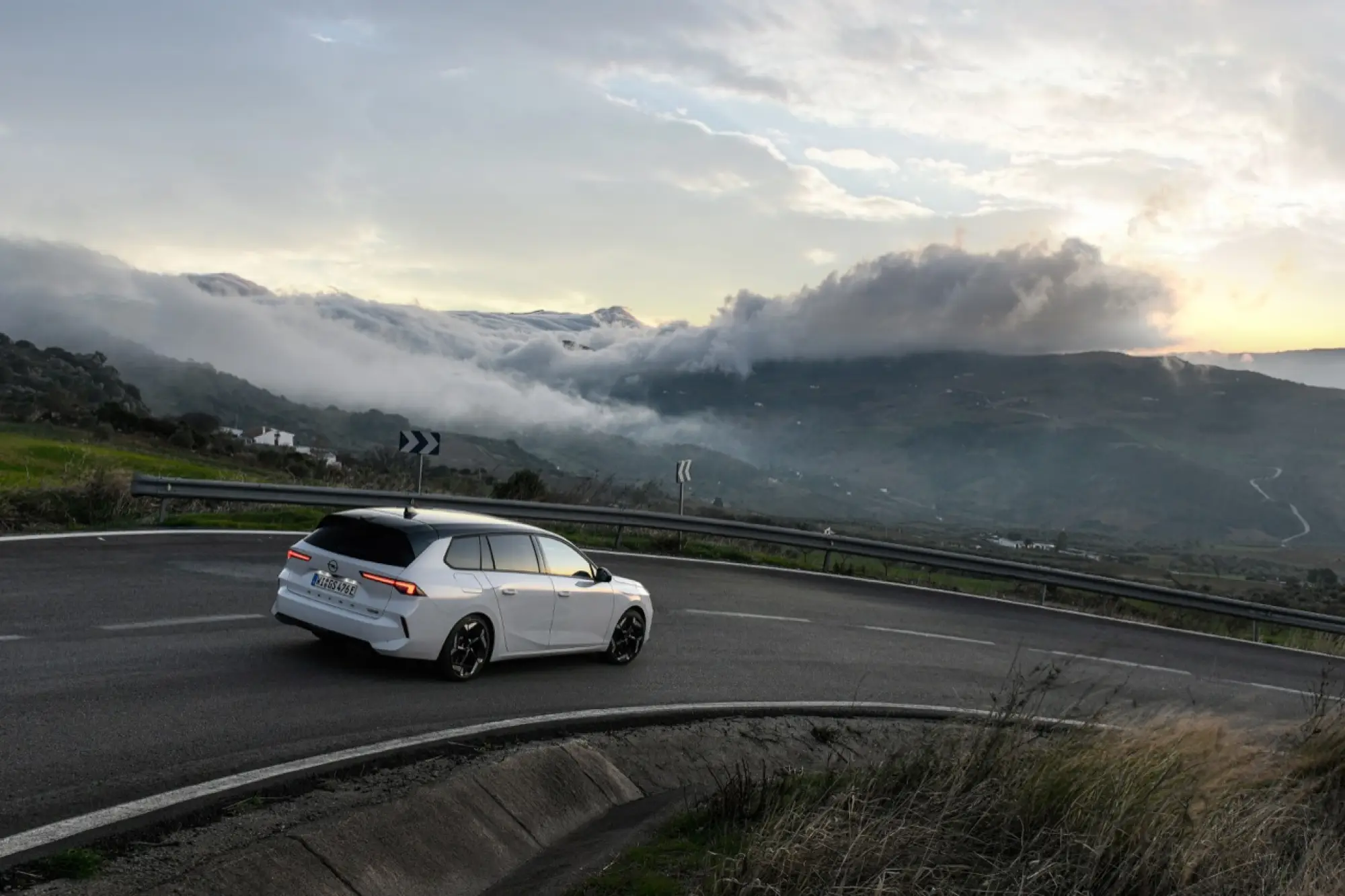 Opel Astra e Grandland GSe 2023 - Prova su strada - 67