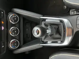 Mazda2 2023 - Come va
